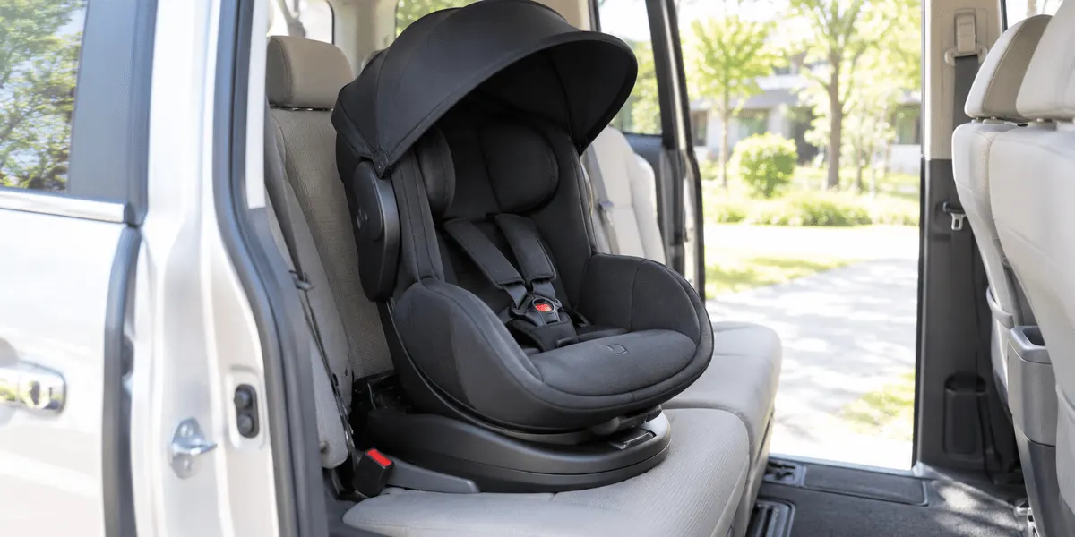 Joie(ジョイー)ISOFIX固定 アイ・アーク360° キャノピー付(ブラック・新生児〜4歳頃・R129適合) のレビュー画像(評価★4.4)